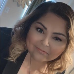 Meet your Posher, Lorena
